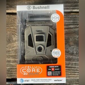 BUSHNELL CELLUCORE™ 20 SOLAR CELLULAR TRAIL CAMERA w/32GB SD card +new batteries